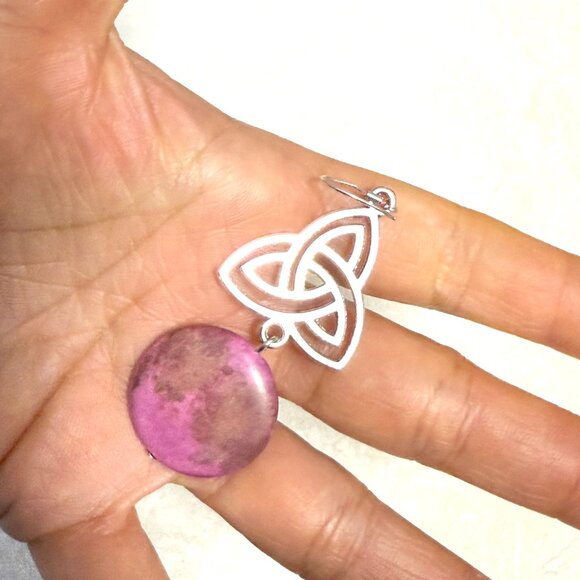 2/$20, Viva Magenta Agate Triqueta Sterling Silver Dangle Earrings - Picture 8 of 9